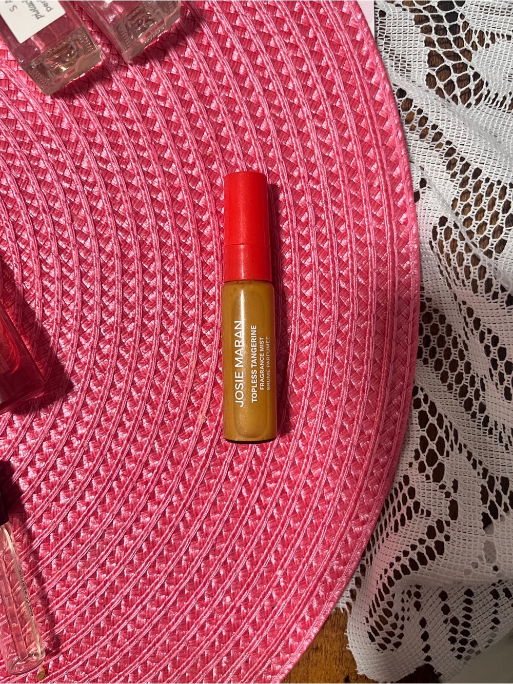 JOSIE MARAN Gold Shimmer Topless Highlighter Stick with Red Cap
